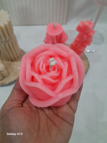 رز پیونی بزرگ